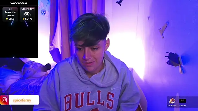 9 Fernanda 9 online show from 10-29-25, 10:25