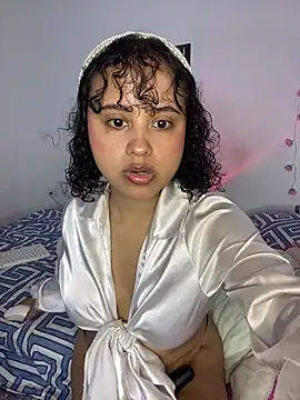 lou cute online show from 03-18-25, 10:07