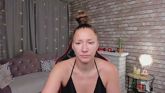 SarahCoksss online show from 06-10-26, 12:23