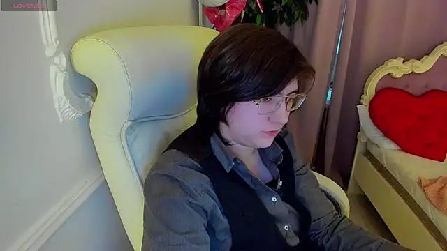 Lily Marlin online show from 05-24-26, 04:07
