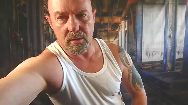 Snapshot of ManlyPrisonGuy chatting on 06-18-26, 02:22 ManlyPrisonGuy online show from 06-18-26, 02:22