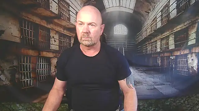 ManlyPrisonGuy online show from 05-13-26, 02:24