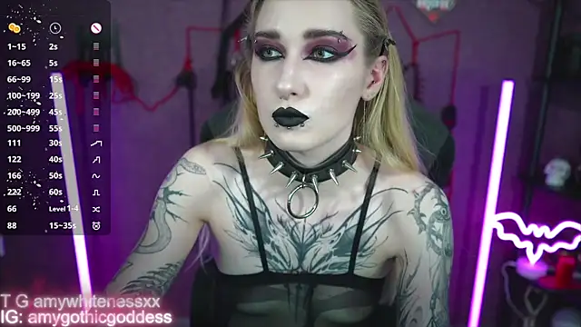 amywhitenessxx online show from 04-20-26, 01:35