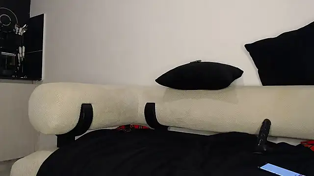 CurvyGlass online show from 02-05-26, 12:50