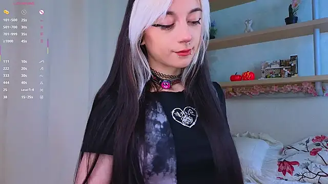 TristaRoht online show from 10-25-25, 03:12