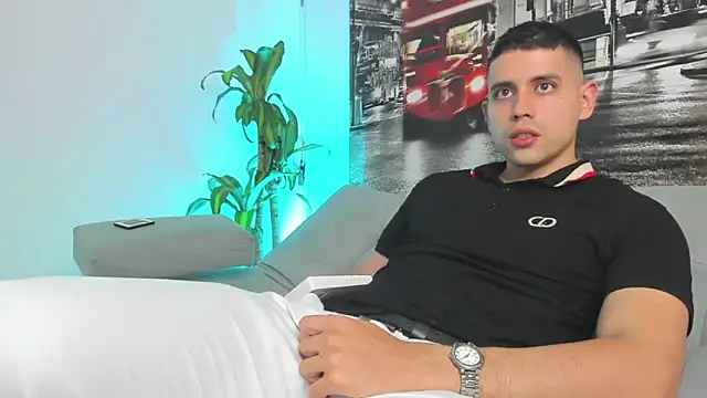 Snapshot of ANDER_PEREZ chatting on 03-19-25, 12:26 ANDER PEREZ online show from 03-19-25, 12:26