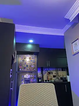 Mau White online show from 04-10-26, 01:34