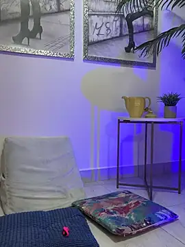 Mau White online show from 03-18-26, 02:37