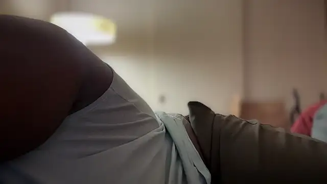 Yagurl  west online show from 02-14-25, 10:58