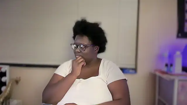 Yagurl  west online show from 02-20-25, 04:18