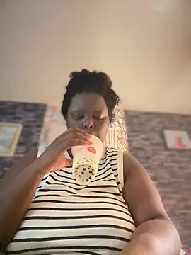 Yagurl  west online show from 11-08-25, 10:35