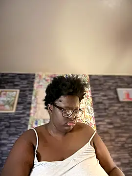 Yagurl  west online show from 11-16-25, 04:28