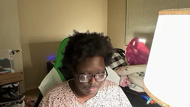 Yagurl  west online show from 12-20-25, 06:05