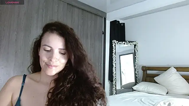 Snapshot of tammycolombia chatting on 12-04-24, 03:20 tammycolombia online show from 12-04-24, 03:20