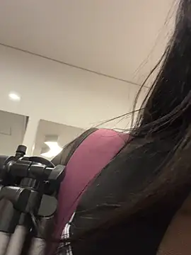 ambar-adaams online show from 06-11-26, 12:32