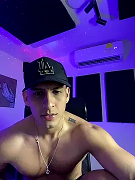 Snapshot of _Ryan_walker chatting on 09-12-25, 05:29 Ryan walker online show from 09-12-25, 05:29