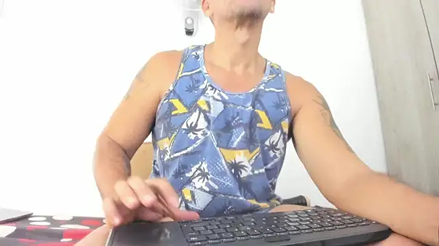 Snapshot of JULESLAKES chatting on 03-17-26, 01:47 JULESLAKES online show from 03-17-26, 01:47