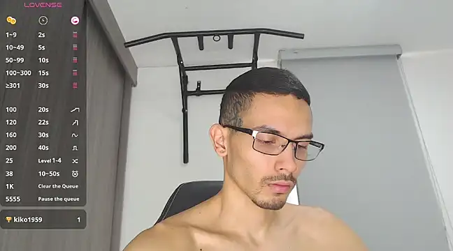 Snapshot of russthiago chatting on 01-31-25, 02:49 russthiago online show from 01-31-25, 02:49