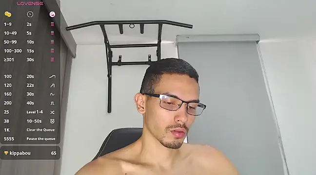 Snapshot of russthiago chatting on 02-03-25, 04:52 russthiago online show from 02-03-25, 04:52