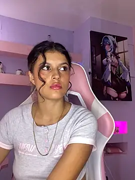 Snapshot of KristinWall chatting on 03-16-25, 04:01 KristinWall online show from 03-16-25, 04:01