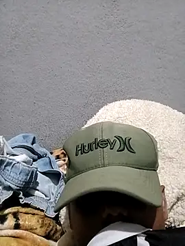 Snapshot of Mailsonp chatting on 02-02-26, 12:31 Mailsonp online show from 02-02-26, 12:31