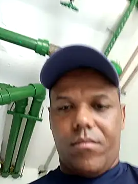 Snapshot of Mailsonp chatting on 02-25-26, 05:02 Mailsonp online show from 02-25-26, 05:02