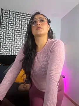 Amber gold  online show from 04-19-26, 04:24