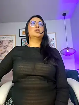 Snapshot of Amber_gold_ chatting on 02-26-25, 12:16 Amber gold  online show from 02-26-25, 12:16
