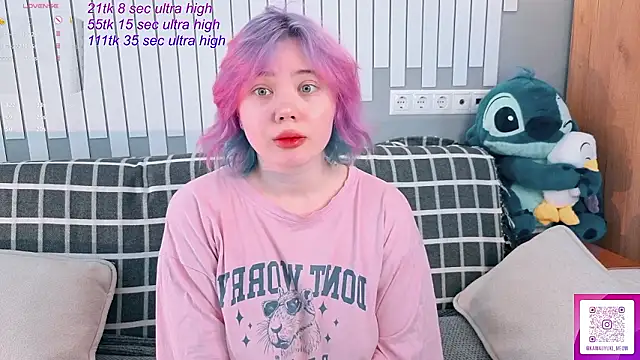   KawaiiYuki   online show from 02-13-26, 06:13