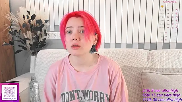 Snapshot of __KawaiiYuki__ chatting on 11-08-25, 06:28 KawaiiYuki online show from 11-08-25, 06:28