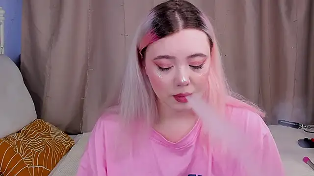 Snapshot of __KawaiiYuki__ chatting on 01-25-25, 08:42 KawaiiYuki online show from 01-25-25, 08:42