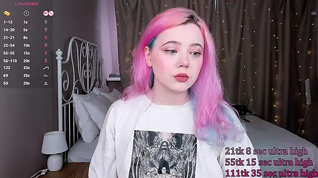 Snapshot of __KawaiiYuki__ chatting on 03-20-25, 08:42 KawaiiYuki online show from 03-20-25, 08:42