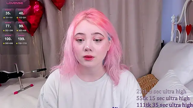 Snapshot of __KawaiiYuki__ chatting on 02-13-25, 08:38 KawaiiYuki online show from 02-13-25, 08:38