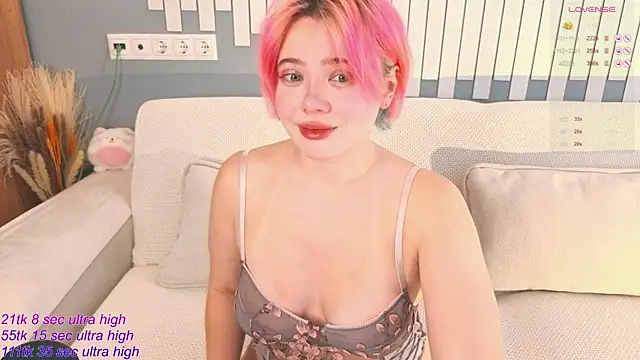 Snapshot of __KawaiiYuki__ chatting on 10-11-25, 05:08 KawaiiYuki online show from 10-11-25, 05:08