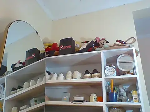 Snapshot of Poisonous_Ivy chatting on 04-07-26, 12:01 Poisonous Ivy online show from 04-07-26, 12:01