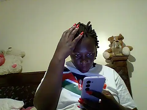 Snapshot of Poisonous_Ivy chatting on 04-14-26, 10:15 Poisonous Ivy online show from 04-14-26, 10:15