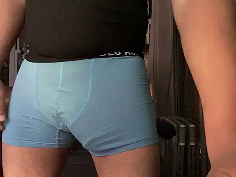 Snapshot of ThickDick_Daddy chatting on 03-22-25, 06:22 ThickDick Daddy online show from 03-22-25, 06:22