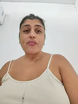 Snapshot of AlyDenalioficial chatting on 06-06-26, 05:51 AlyDenalioficial online show from 06-06-26, 05:51