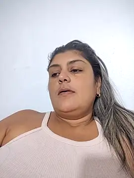 Snapshot of AlyDenalioficial chatting on 12-01-25, 03:35 AlyDenalioficial online show from 12-01-25, 03:35