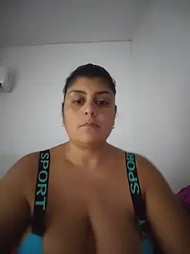 Snapshot of AlyDenalioficial chatting on 05-21-26, 03:31 AlyDenalioficial online show from 05-21-26, 03:31
