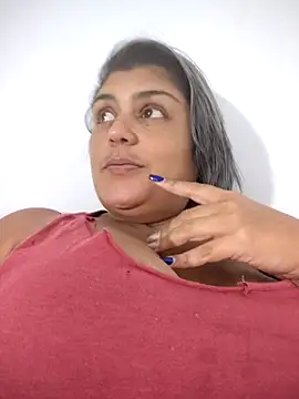 Snapshot of AlyDenalioficial chatting on 10-29-25, 03:33 AlyDenalioficial online show from 10-29-25, 03:33