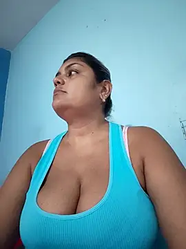 Snapshot of AlyDenalioficial chatting on 05-08-26, 03:49 AlyDenalioficial online show from 05-08-26, 03:49