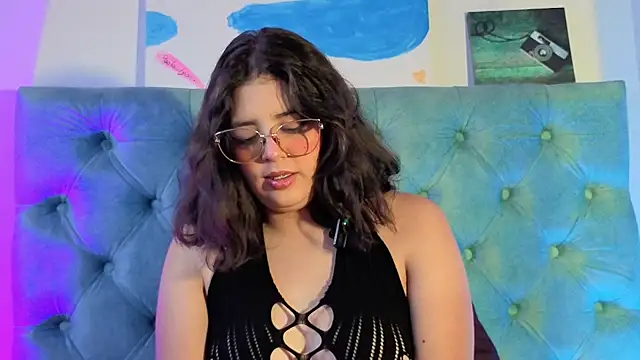 Paola Lyon  online show from 03-09-26, 12:09