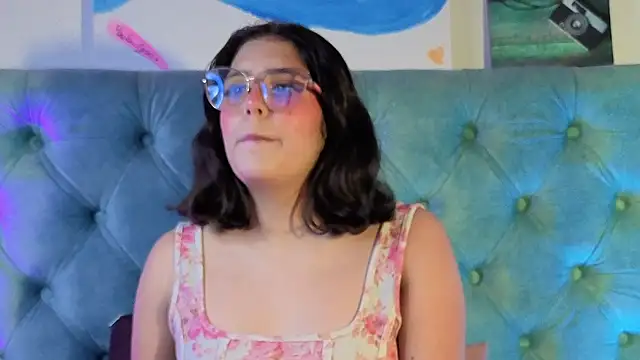 Paola Lyon  online show from 02-02-26, 12:59