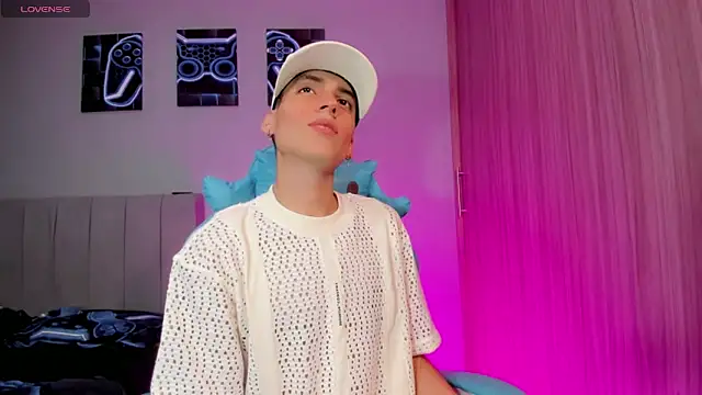 jake and joaquin online show from 09-23-25, 01:45