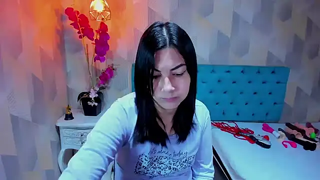 Snapshot of AdaFawxx chatting on 02-06-26, 04:41 AdaFawxx online show from 02-06-26, 04:41