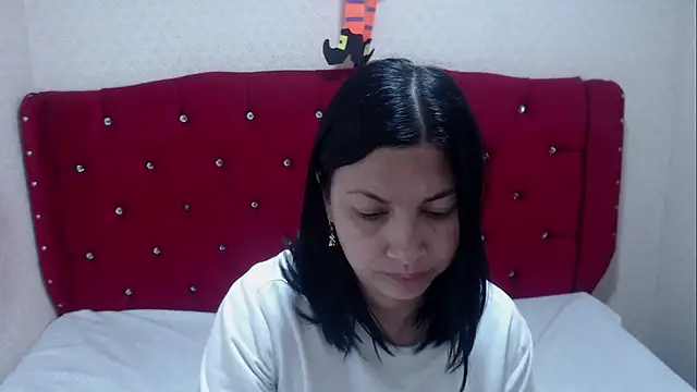 AdaFawxx online show from 10-15-25, 03:49