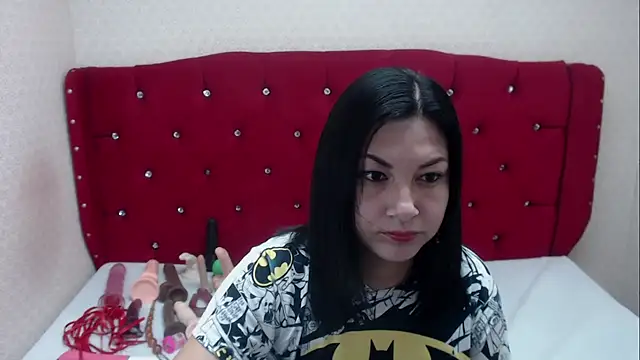 AdaFawxx online show from 09-19-25, 03:54