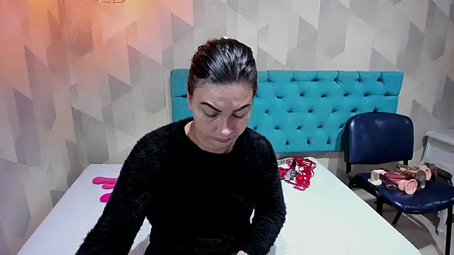 AdaFawxx online show from 04-01-26, 04:03