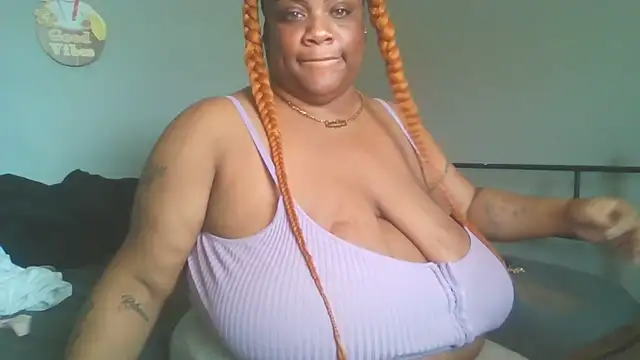Snapshot of NaughtyHottieBBW chatting on 07-16-26, 06:27 NaughtyHottieBBW online show from 07-16-26, 06:27